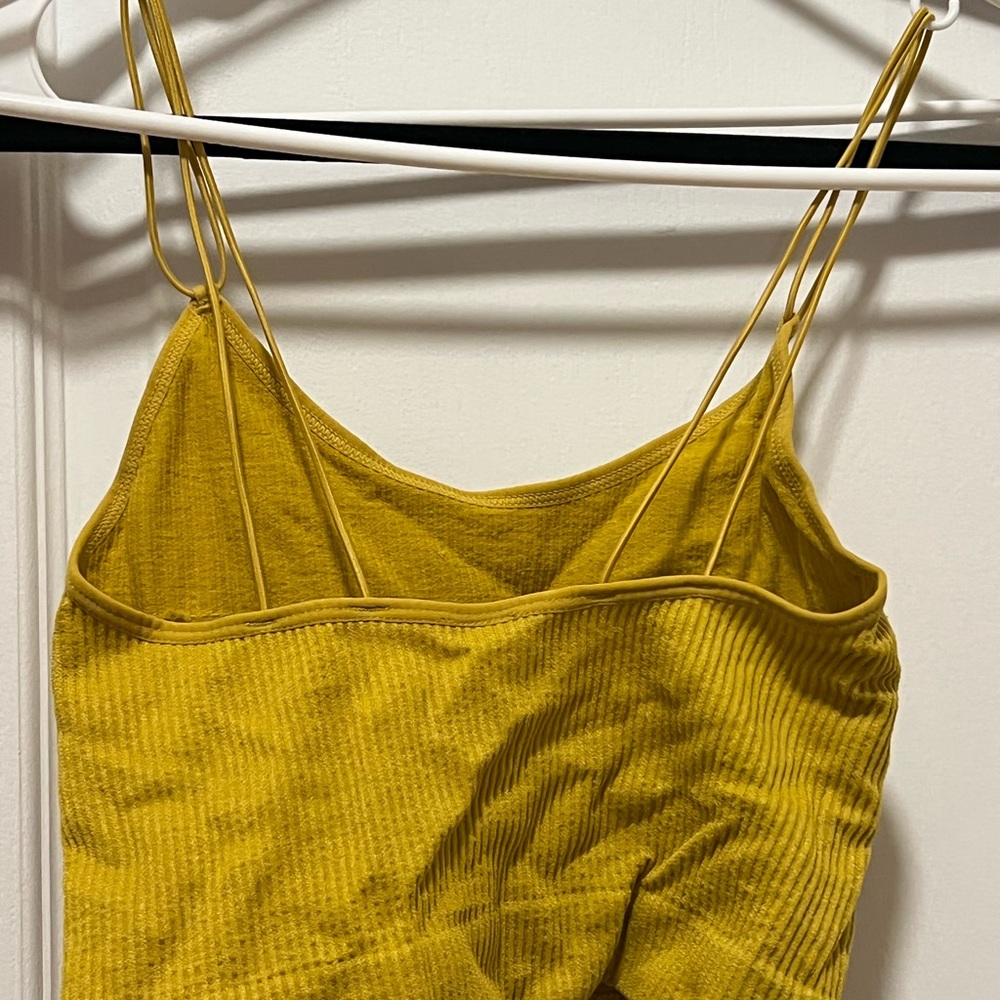 Yellow Ribbed Crop Top - Picture 4 of 4